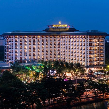 Chatrium Hotel Royal Lake Yangon Exterior foto